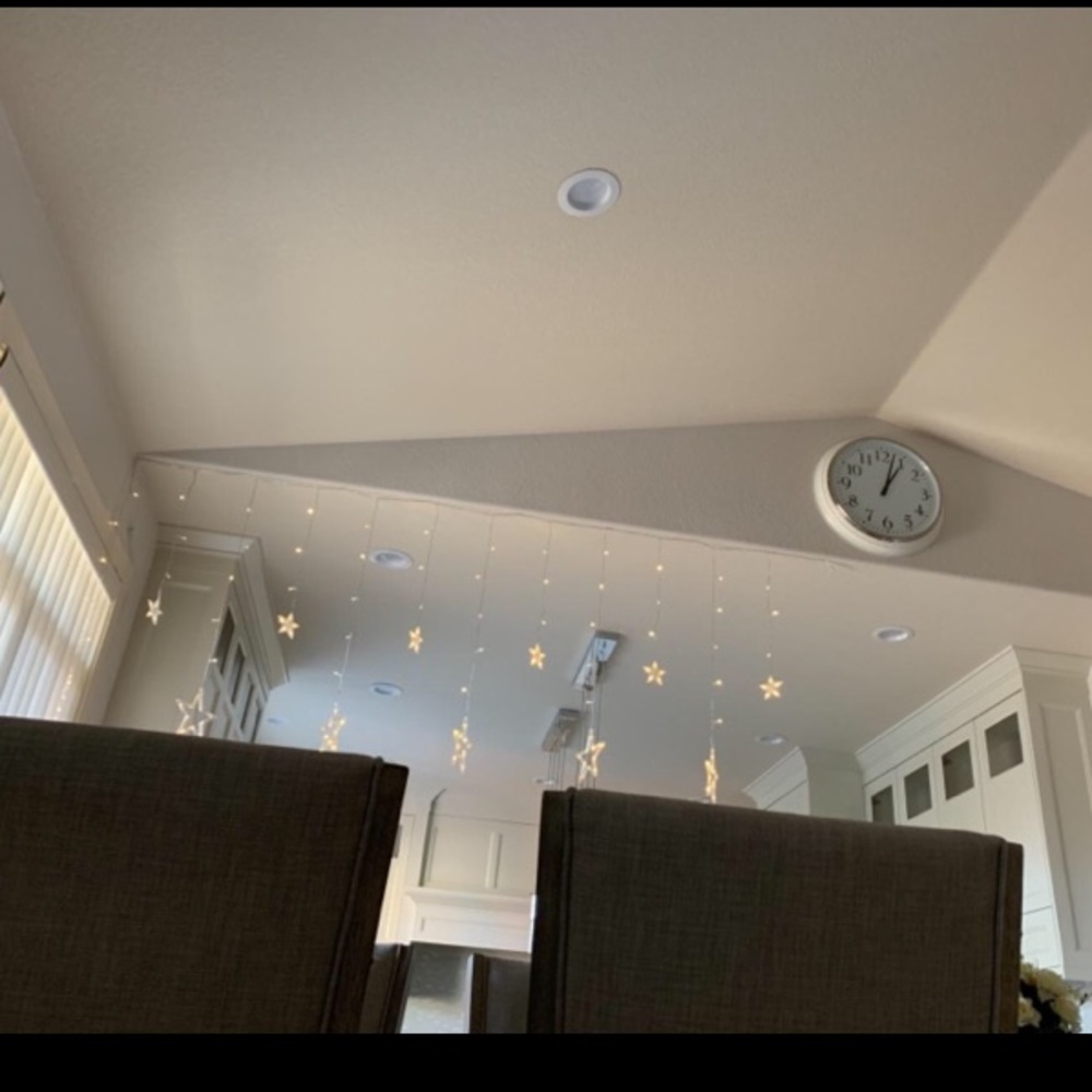 Twinkle 12 Stars 138 LED Curtain String Lights - Picture 7 of 8